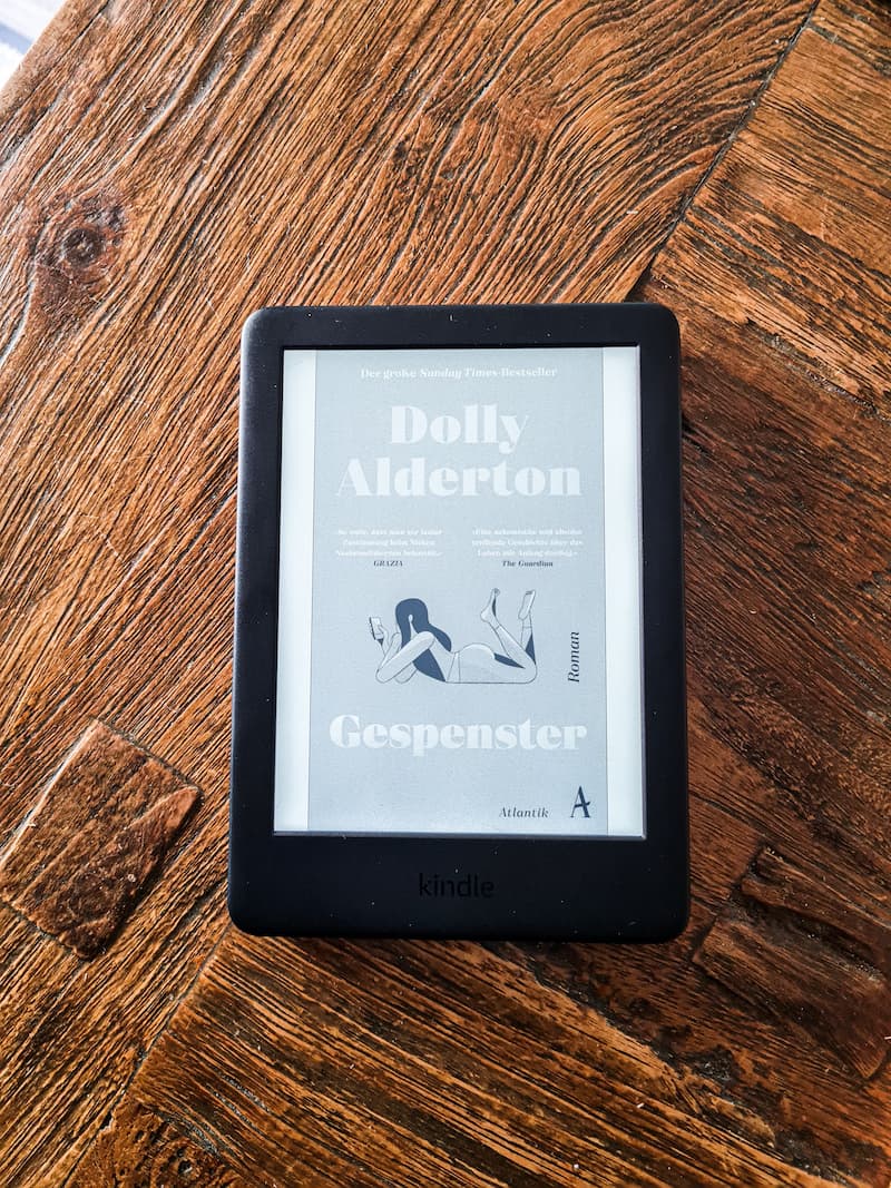 Gespenster Buchcover